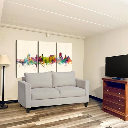 Tulsa Square Hotel Central, I-44 By Oyo Ngoại thất bức ảnh