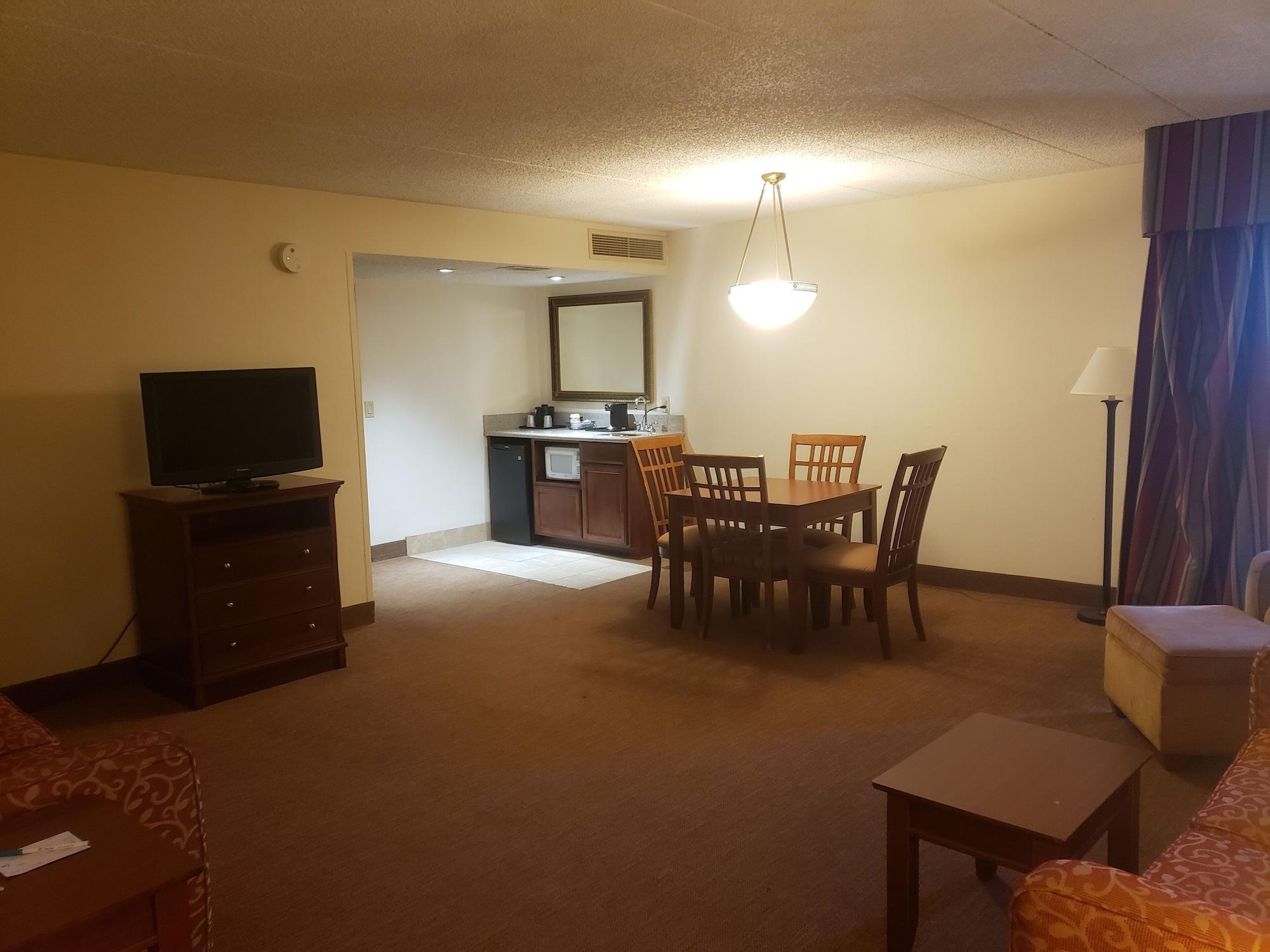 Tulsa Square Hotel Central, I-44 By Oyo Ngoại thất bức ảnh