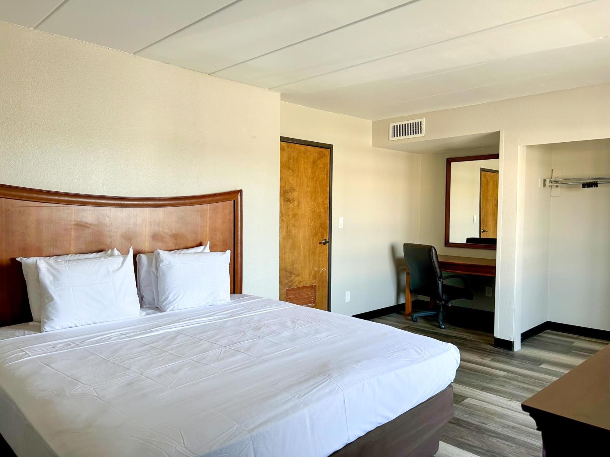 Tulsa Square Hotel Central, I-44 By Oyo Ngoại thất bức ảnh