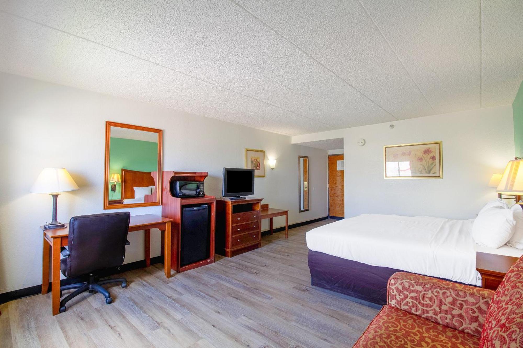 Tulsa Square Hotel Central, I-44 By Oyo Ngoại thất bức ảnh